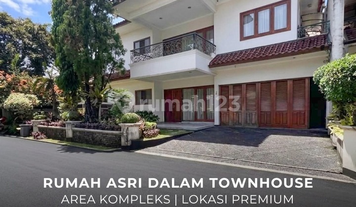 Rumah Asri Dalam Townhouse dan Lokasi Strategis di Ampera - Kemang