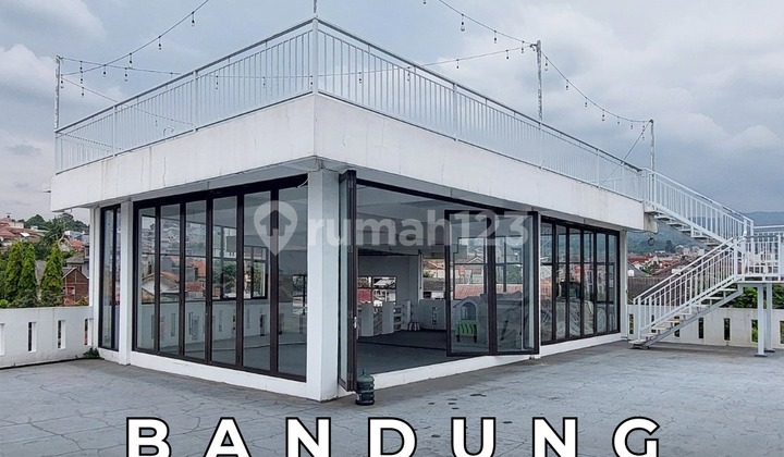 Dua Rumah dan Ruang Usaha 3 Lantai Full Furnished Padasuka Bandung Jawa Barat