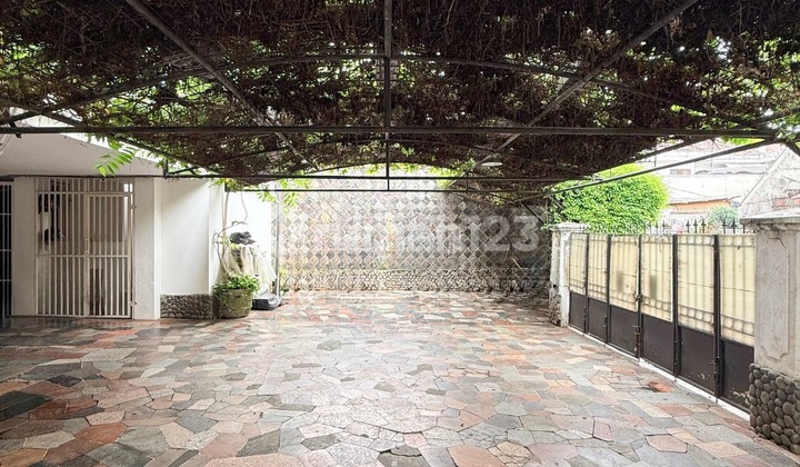 For Sale / Large Tropical Resort-Style House on Jl Nusa Indah Cipete, South Jakarta Premium Location - Ocasa4944 2