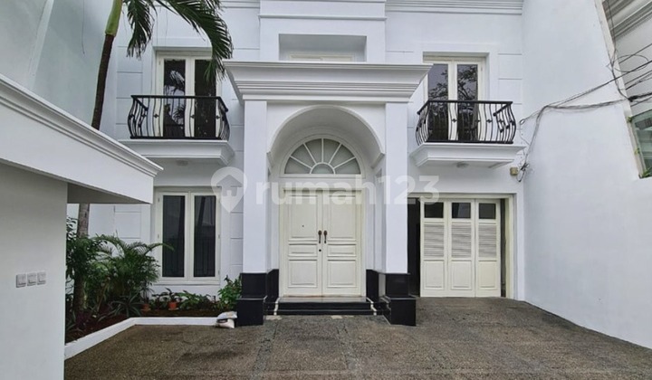 2-Story House 3 BR Prime Location Senopati Kebayoran Baru South Jakarta 2