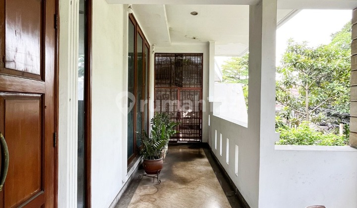 For Sale / 2 Semi-Detached Houses (Residential / Office) Block M Kebayoran Baru South Jakarta Commercial Area, Suitable for Business - Ocasa4929 2