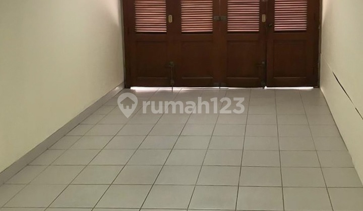 Rumah 2 Lantai Disewakan Full Furnished Area Tenang Dan Nyaman Pondok Indah Jakarta Selatan 2