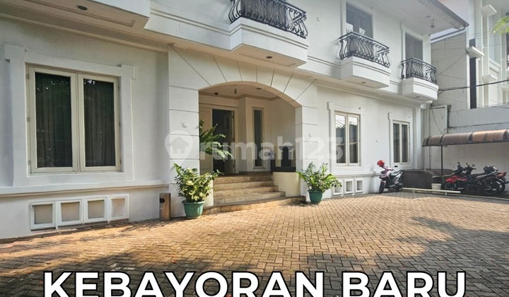 Exclusive Boarding House for Quick Sale on Jl Wijaya, Kebayoran Baru