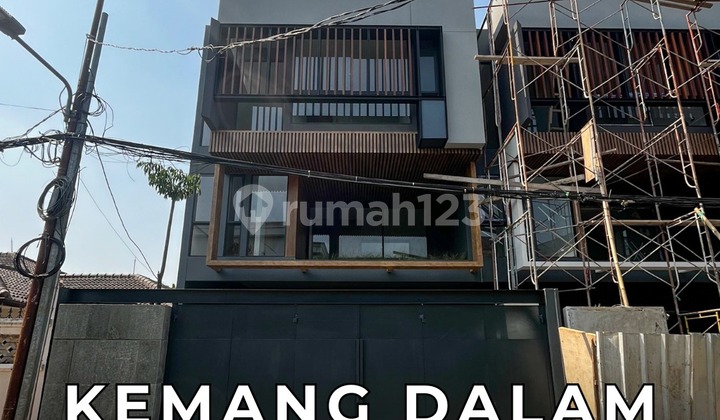 Brand New Modern Townhouse 3 Lantai 5 BR Private Swimming Pool Kemang Dalam Jakarta Selatan