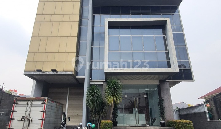 Ready-to-Live 5-Storey Building in Permata Hijau Area, Kebayoran Lama, South Jakarta - Ocasa3471 2