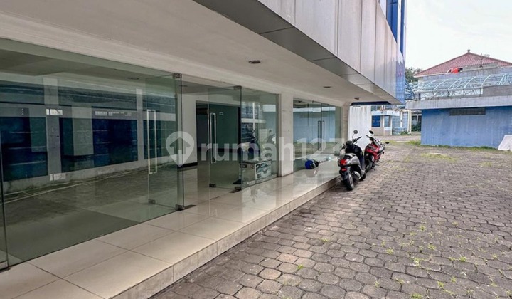 Gedung 5 Lantai Mampang Prapatan Jakarta Selatan Gedung 5 Lantai Mampang Prapatan Jakarta Selatan