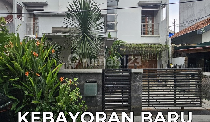 RUMAH 6 BR 2 LANTAI GANDARIA KEBAYORAN BARU JAKARTA SELATAN