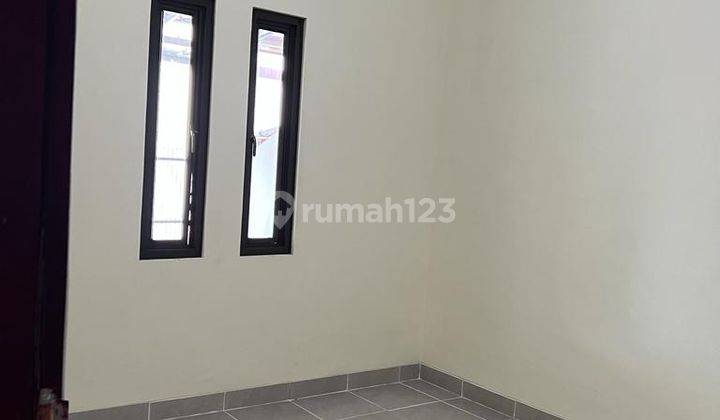 Dijual Rumah Bagus Rapi Sia Huni di Harapan Indah 1, Bekasi 2