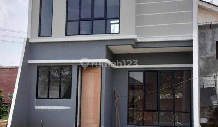 Rumah Luas 2lt 3 Kamar Bebas Banjir Dekat Ke Pusat Perbelanjaan 1