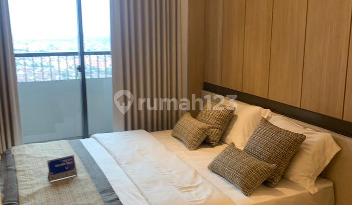 Apartment Collins Boulevard location roadside above mall super cheap. Apartment Collins Boulevard location roadside above mall super cheap.