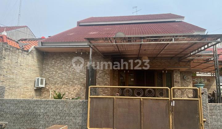 Well-Maintained House in Adenium Harapan Indah Bekasi - Comfortable Environment, Easy Access