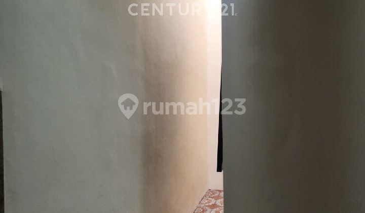 Fully Renovated House Ready for Occupancy in Taman Harapan Baru, Bekasi 2