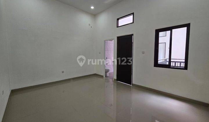 Dijual Rumah Bagus Minimalis Baru Direnovasi di Harapan Indah Bekasi 2