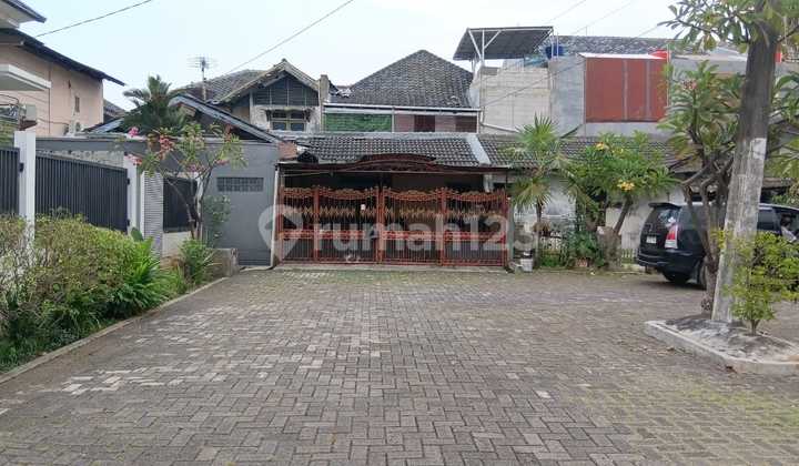 DI jual Rumah lebar dan luas di harapan indah 1 kota bekasi