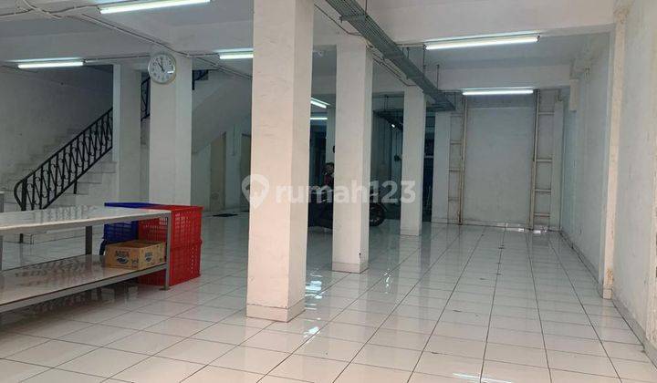 Dijual Kantor Sekaligus Gudang Untuk Online Shop Dekat Mrt di Jalan Kerajinan, Taman Sari 2