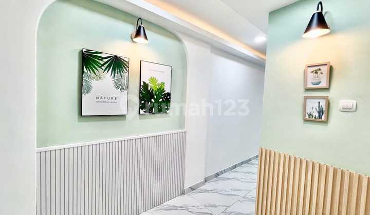 Quick Sale Strategic Boarding House Fully Furnished in Mangga Besar - West Jakarta! 2