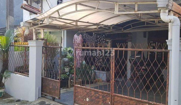 Dijual Rumah Siap Pakai di Pondok Kelapa Jakarta Timur  1