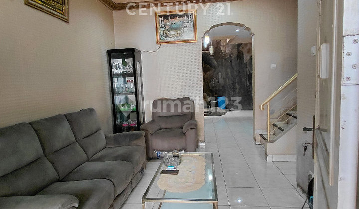 2-Story House Near Office Area in Harapan Indah 2 Bekasi 2