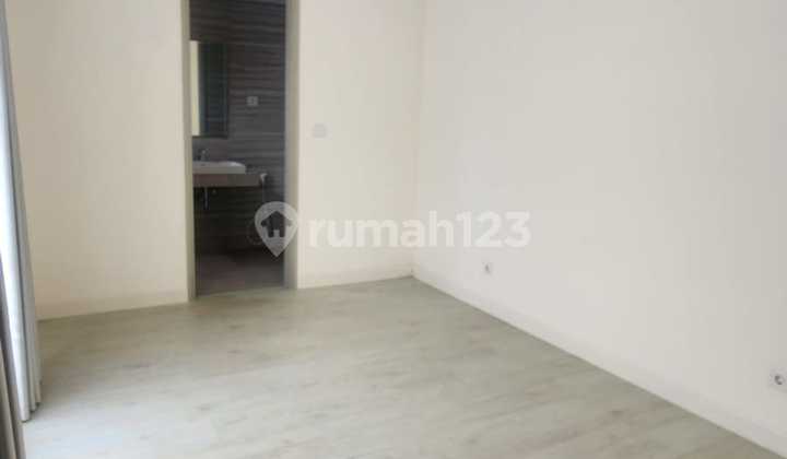 For Sale House in Cluster Semayang, Asya, JGC, East Jakarta. 2