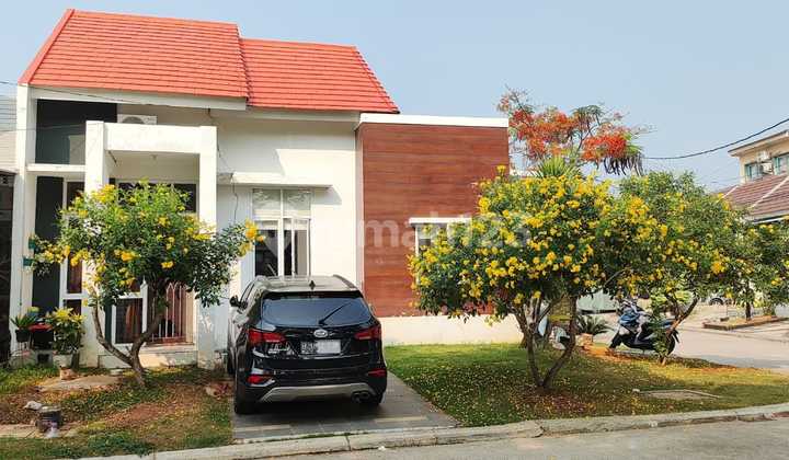 Dijual Rumah Hook Mutiara Gading City, Bekasi Utara. Dijual Rumah Hook Mutiara Gading City, Bekasi Utara.