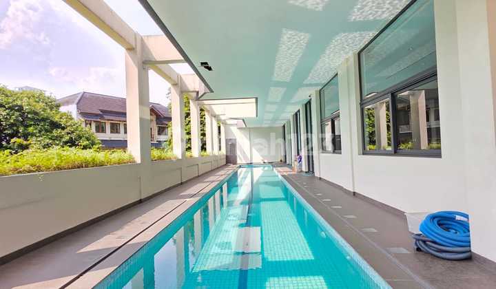 Luxury Hook House Full Furnished With Pool And Rooftop View Damai Indah Golf di Telaga Golf Bsd Luxury Hook House Full Furnished With Pool And Rooftop View Damai Indah Golf di Telaga Golf Bsd