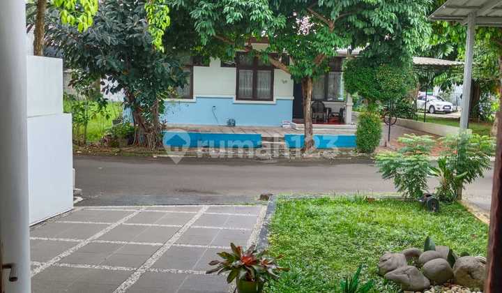 SHM House in BSD Taman Crysant, Tangerang 2