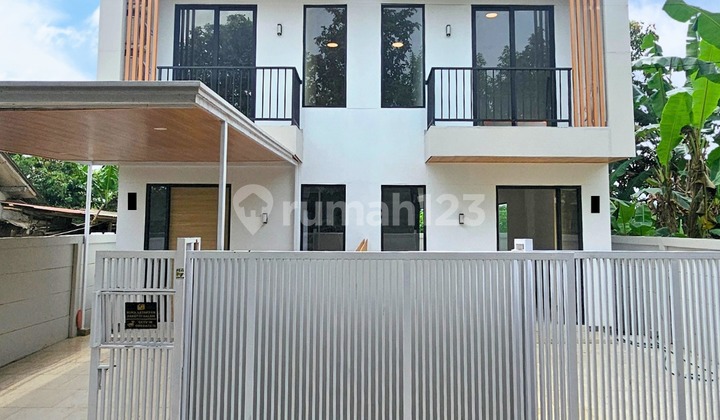 Rumah 2 Lantai Bagus Siap Huni di Bumi Puspitek Asri Pagedangan - Tangerang