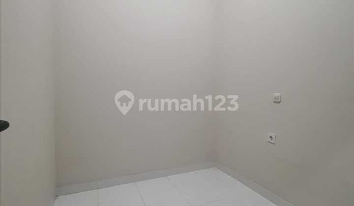 New Modern Minimalist 2½ Story House Ready to Occupied Near Toll Access Jorr - Griya Loka, BSD 2