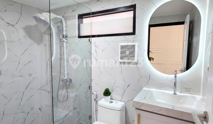 Rumah Mewah Siap Huni Strategis di Kencana Loka - BSD 2