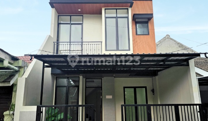 Beautiful Minimalist Contemporary House Ready to Occupy in Kencana Loka, BSD
