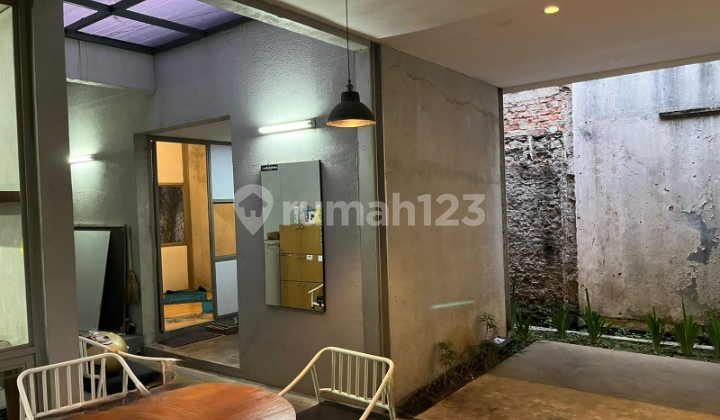 Ruang Usaha Bagus dan Luas di Sayap Dago Cocok untuk Kafe atau Kantor Ruang Usaha Bagus dan Luas di Sayap Dago Cocok untuk Kafe atau Kantor