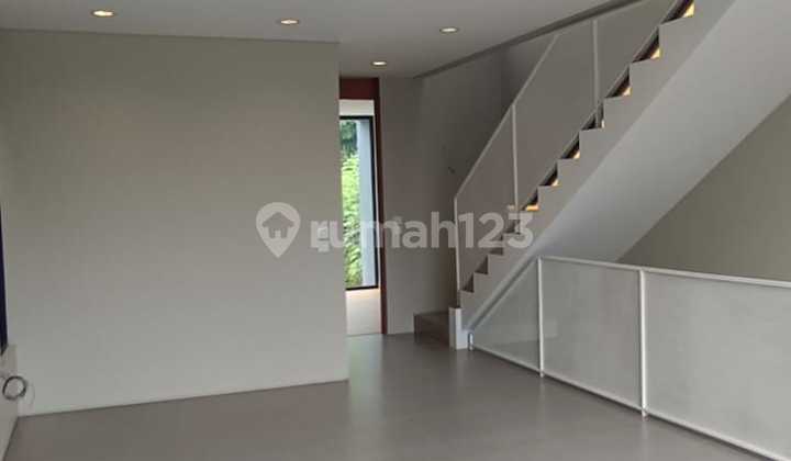 Rumah Baru Siap Huni di Kemang Jakarta Selatan 