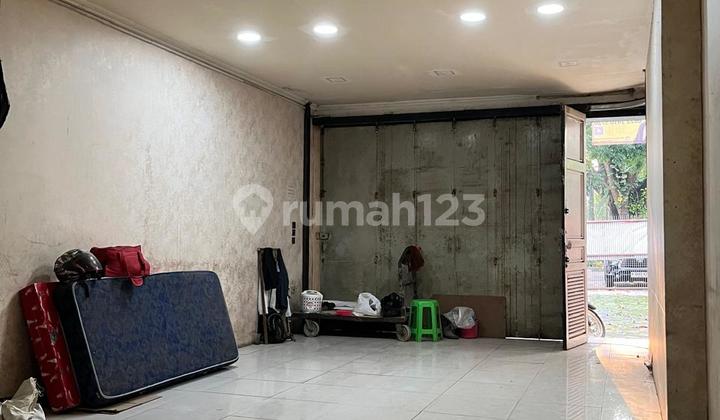 Strategic Business Space in the Dago Area of Bandung