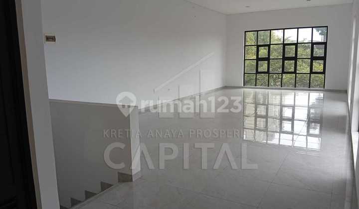 Ruang Usaha Kosongan Siap Pakai di Jalan Punawarman Bandung Ruang Usaha Kosongan Siap Pakai di Jalan Punawarman Bandung