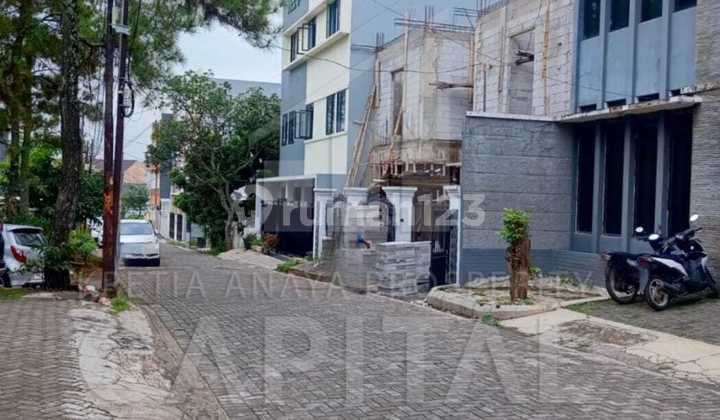 Well-Maintained Boarding House with Spacious Yard in Jatinangor Sumedang 2