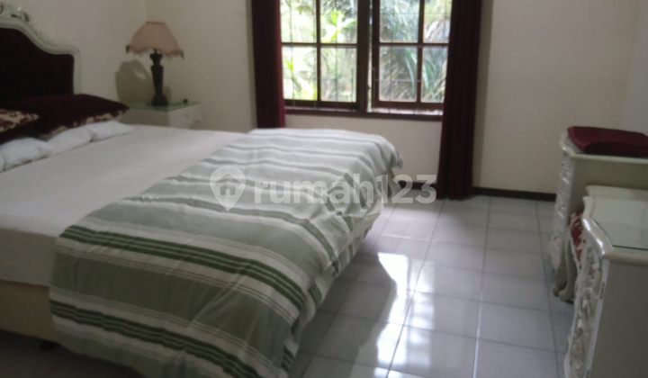 Rumah 2 Lantai Furnished Sayap Dago, Bandung 6