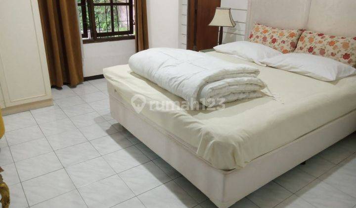 Rumah 2 Lantai Furnished Sayap Dago, Bandung 9