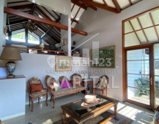 Turun Harga Rumah Nyaman Nan Suasana Asri di Daeragh Dalam Wangi Ciumbuleuit Turun Harga Rumah Nyaman Nan Suasana Asri di Daeragh Dalam Wangi Ciumbuleuit