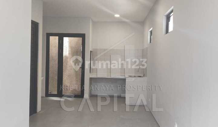 Tersedia 2 Unit Rumah Baru Minimalis dengan Lokasi Strategis di Tengah Kota Sayap Pungkur