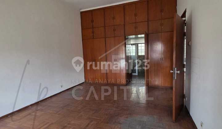 Residential House in Riau Wing, Spacious and Well-Maintained 2