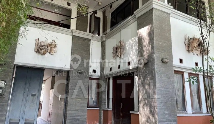 Rumah Besar Dengan Halaman Luas di Area Bandung Utara Sayap Setiabudhi Rumah Besar Dengan Halaman Luas di Area Bandung Utara Sayap Setiabudhi