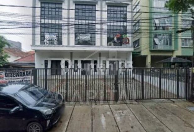 Ruko Strategis 3 Lantai dan Siap Pakai Usaha di Purnawarman Kota Bandung