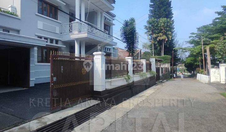 Rumah Mewah Nyaman 2 Lantai Siap Huni Suitable For Expats di Gegerkalong Bandung 1