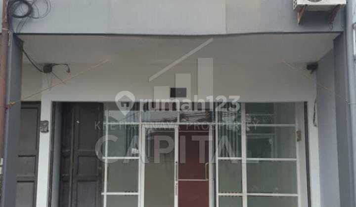 2-Storey Ruko Ready for Use with Strategic Location in Bustling Batununggal, Bandung City 2-Storey Ruko Ready for Use with Strategic Location in Bustling Batununggal, Bandung City