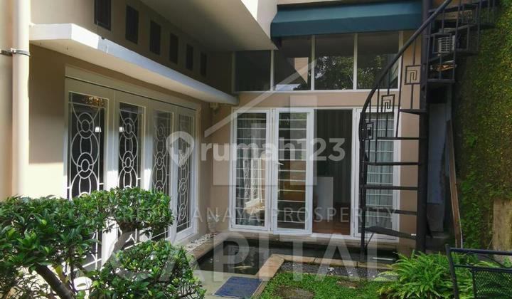 Rumah Mewah Full Furnished Dengan View Danau di Tatar Pitaloka Kota Baru Parahyanagn