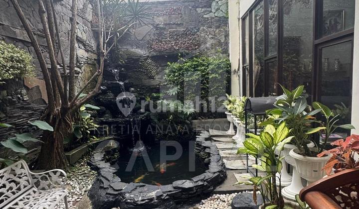 Rumah Cantik Terawat 2 Lantai di Mekar Wangi 2