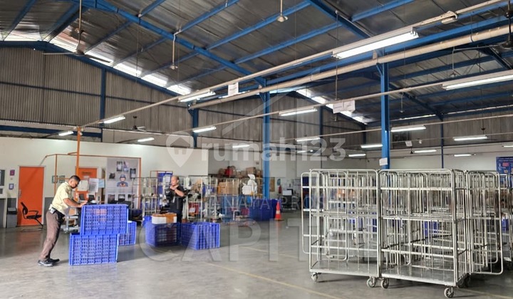 Gudang Bersih Konstruksi Baja Siap Pakai Dekat Tol Baros