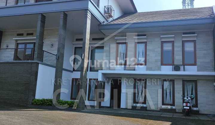 Just Renovated Rumah Full Furnished Dengan Taman Luas Area Setiabudi Just Renovated Rumah Full Furnished Dengan Taman Luas Area Setiabudi