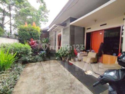 Rumah Siap Huni Nyaman Lokasi Strategis di Sayap Burangrang 1