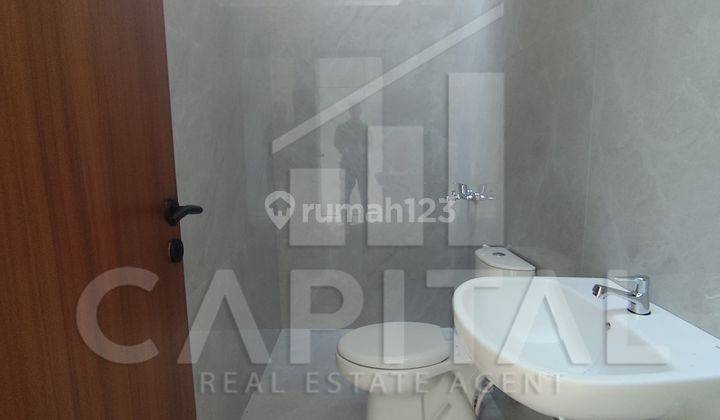 3 Unit Rumah Tinggal Baru, 2 Lantai, Lokasi di Jl. Kembar 2